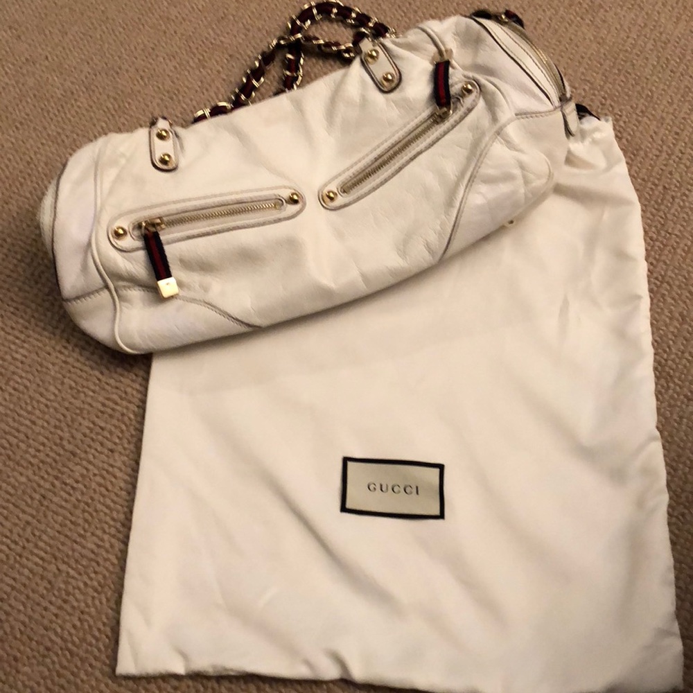 Gucci White leather bag w/ stripe in gold chain